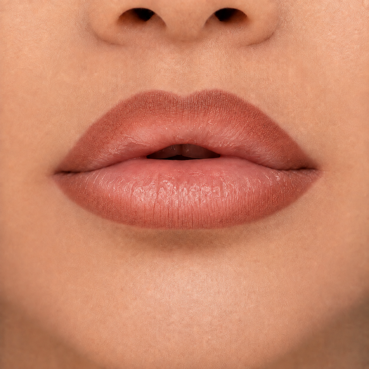 Creion de buze waterproof - Divine Caramel